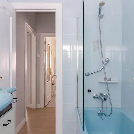 Ah Urban Lena Vut6048as 아파트 폴라데레나